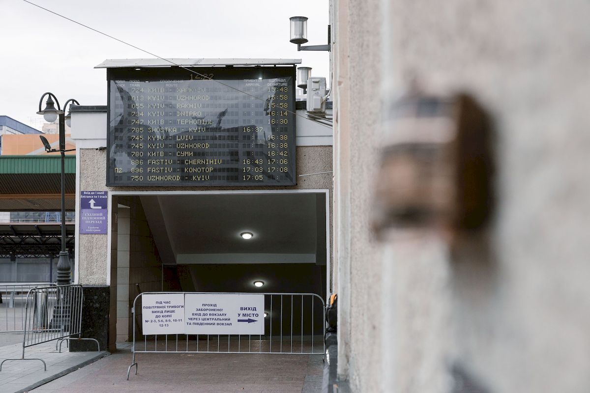 У Києві відкрили мініскульптуру, присвячену поверненню додому