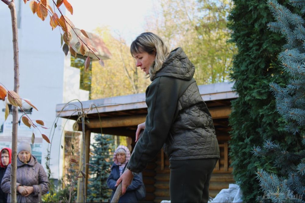 дерева в пам'ять про бійця Азова