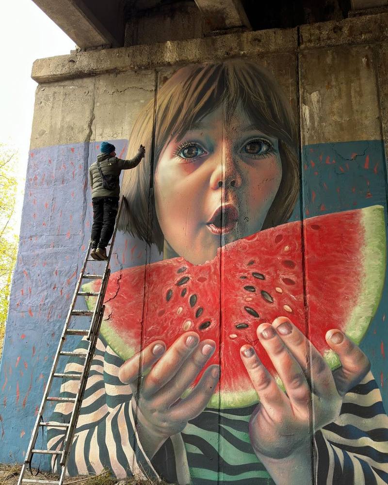 Відомий київський художник створив на Оболоні новий мурал