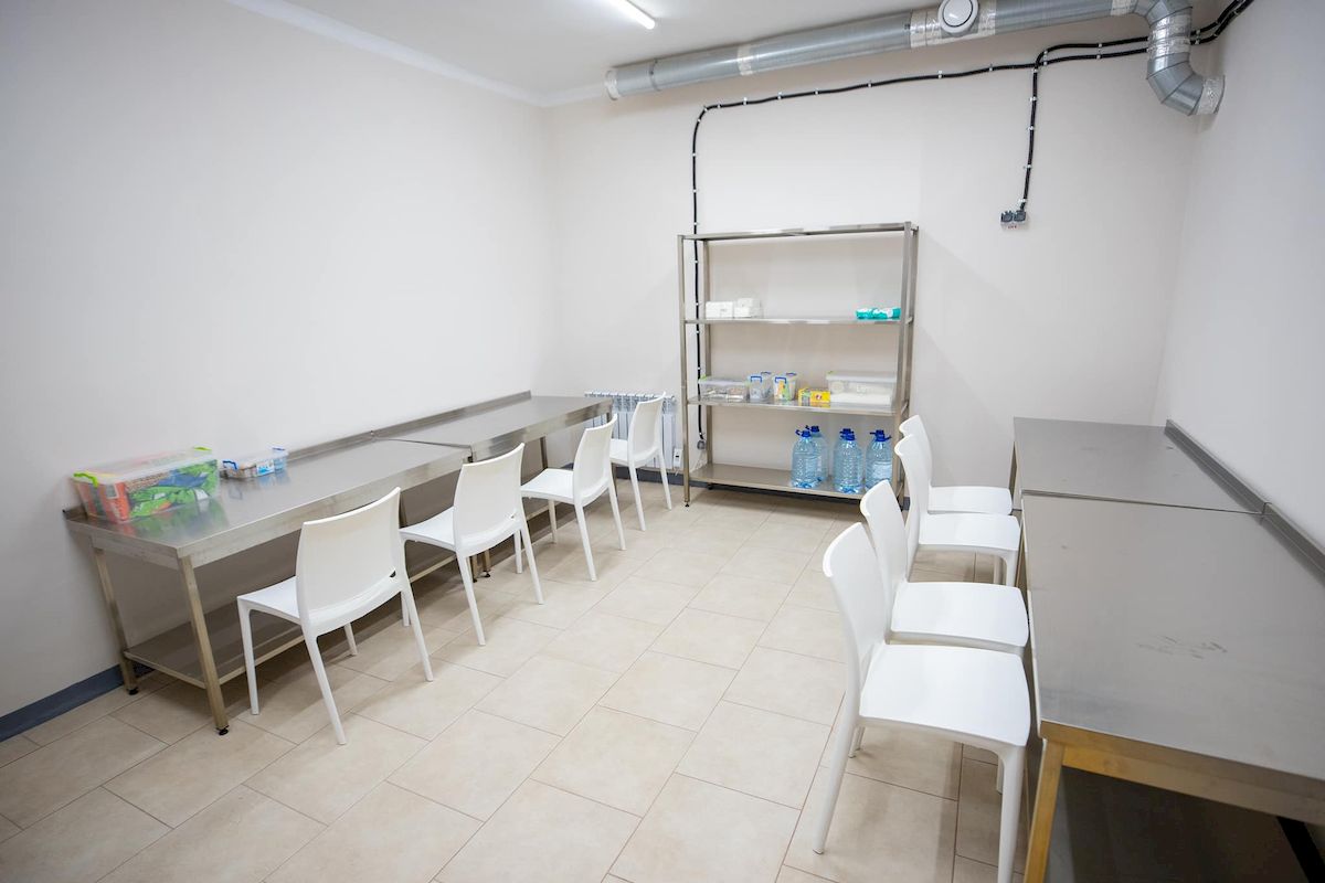 У Дарницькому районі відремонтували укриття поліклініки на 200 людей