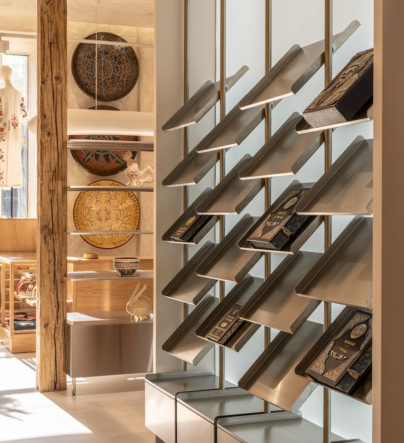 У Києві відкрили оновлений Народний Дім Україна з дизайном від MAKHNO Studio