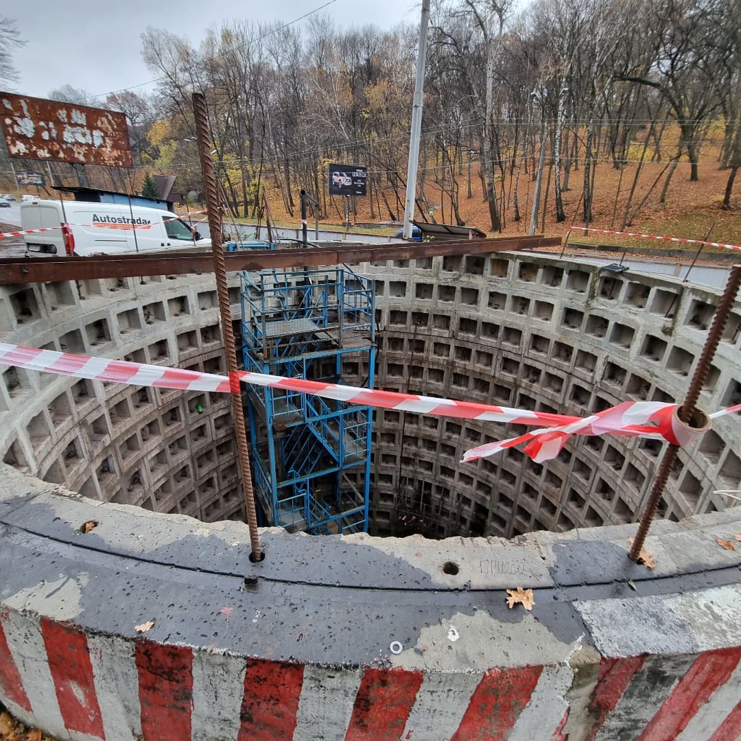 З'явились нові фото з будівництва метро на Виноградар: що там відбувається