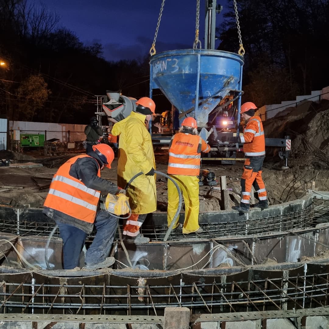 З'явились нові фото з будівництва метро на Виноградар: що там відбувається