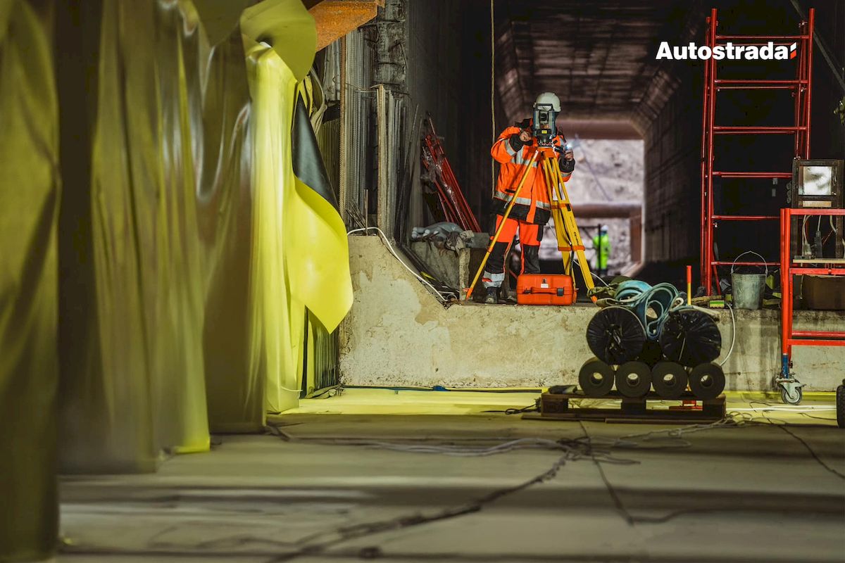 Будівництво метро на Виноградар: що там зараз роблять