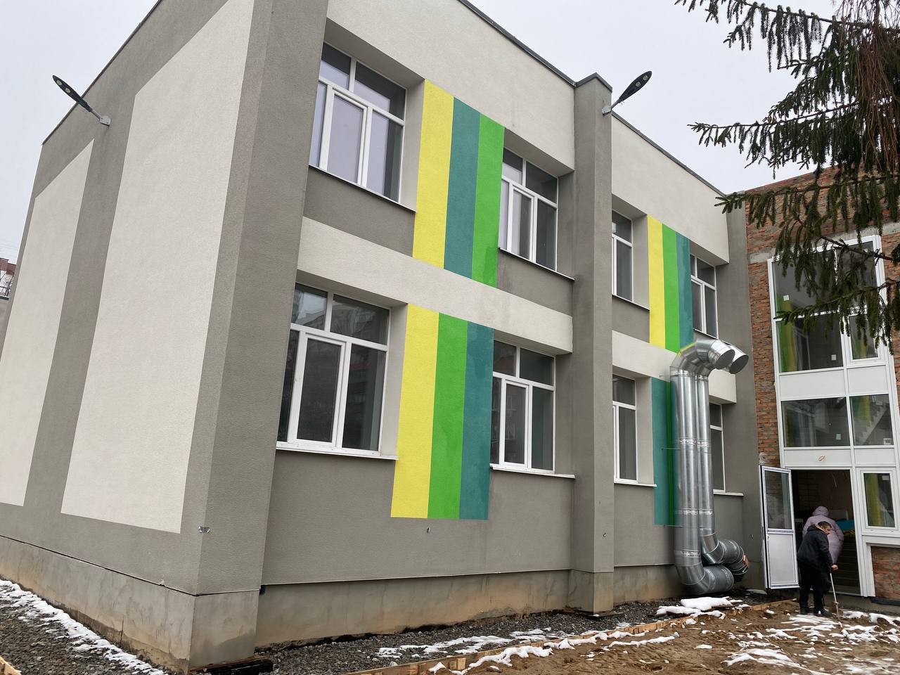 У Броварах майже відновили дитсадок, на який впав вертоліт МВС