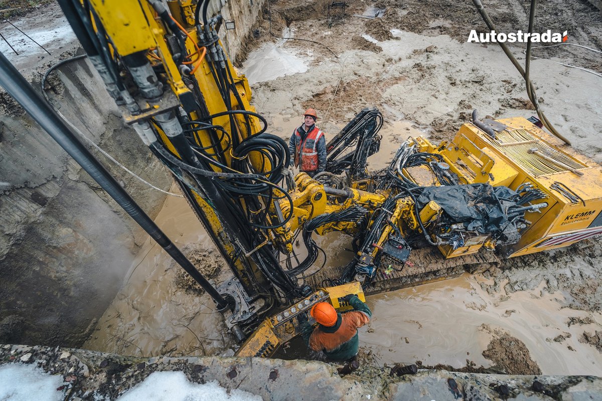 Як будують метро на Виноградар: підрядник показав нові фото
