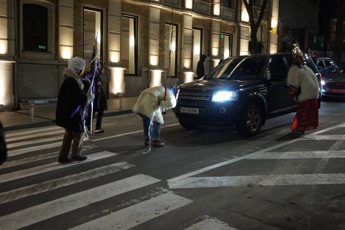 Напередодні Нового року вулицями Києва пройде благодійна Маланка