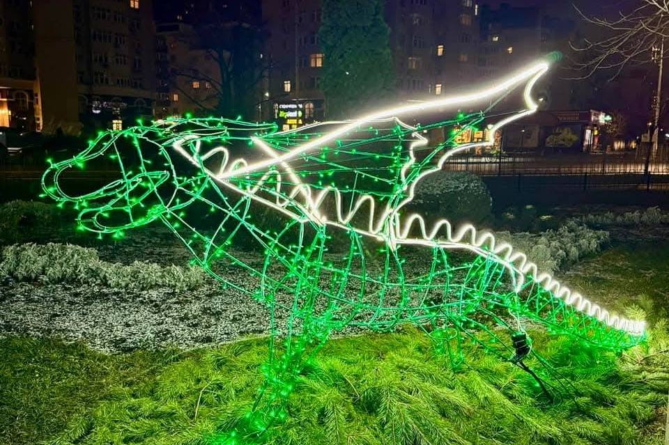 У парках Києва встановили новорічні фотозони