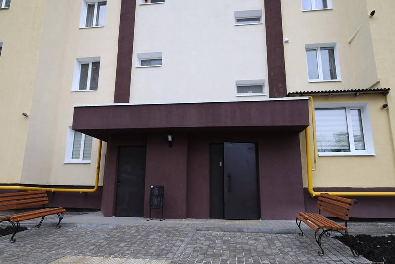 На Київщині відбудували багатоповерхівку, яка постраждала через обстріли