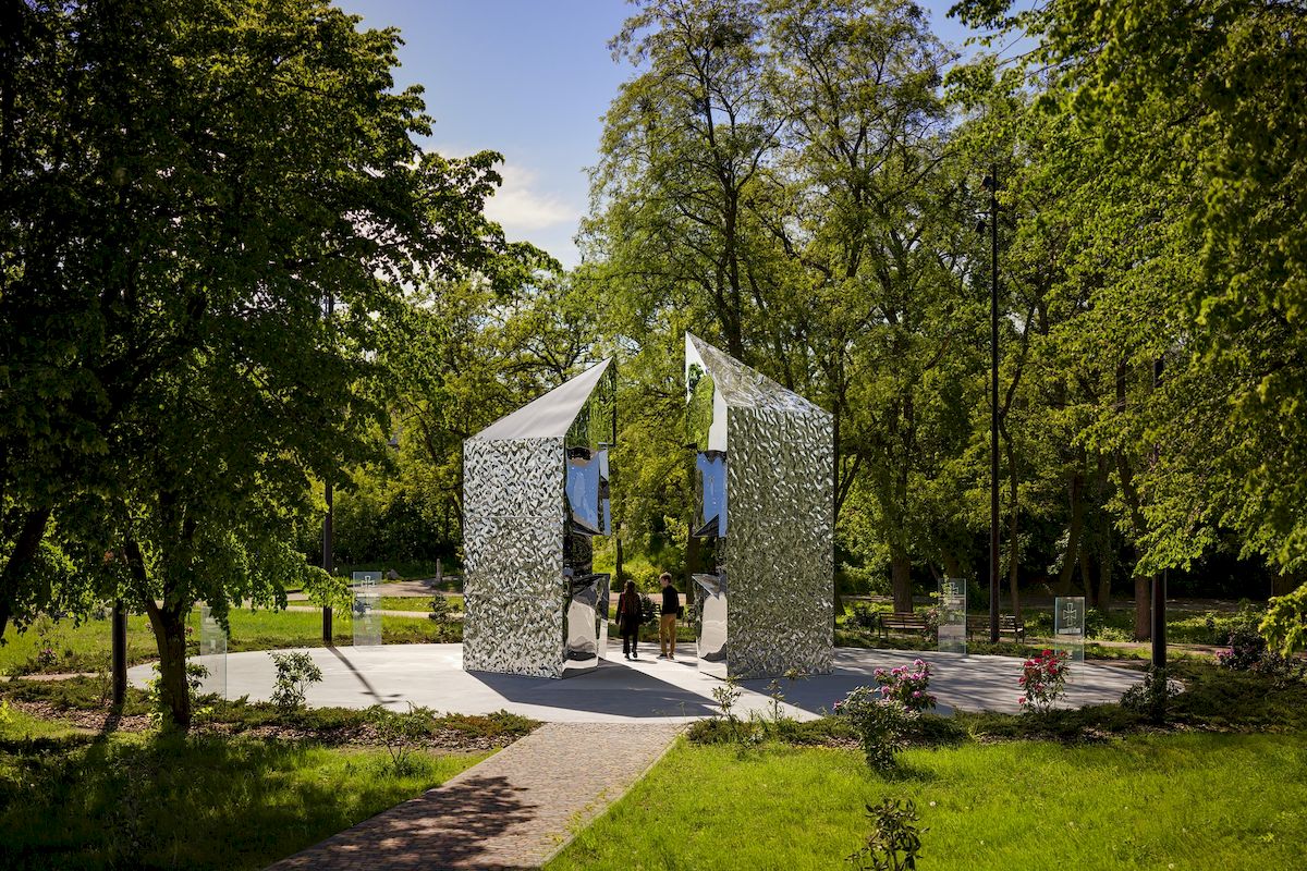 Два меморіальні інсталяції на Київщині перемогли на LIT Lighting Design Awards