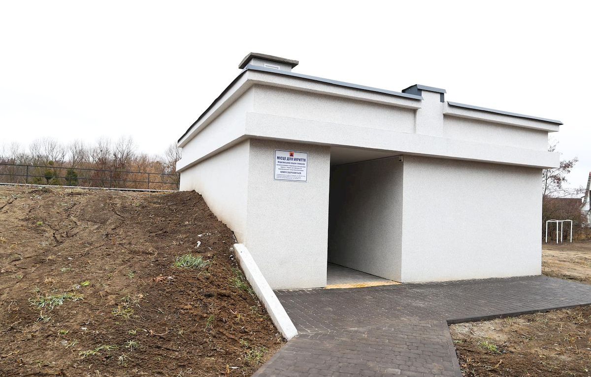 На Київщині збудували три сучасні протирадіаційні укриття для школярів