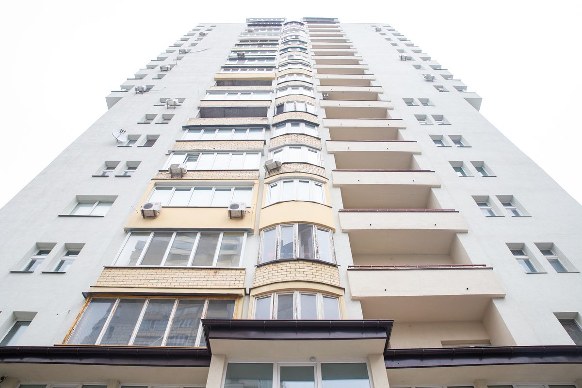 Багатоповерхівка у Святошинському районі