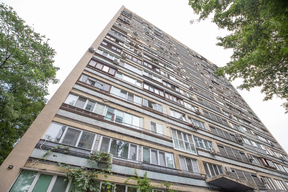 Багатоповерхівка в Голосіївському районі