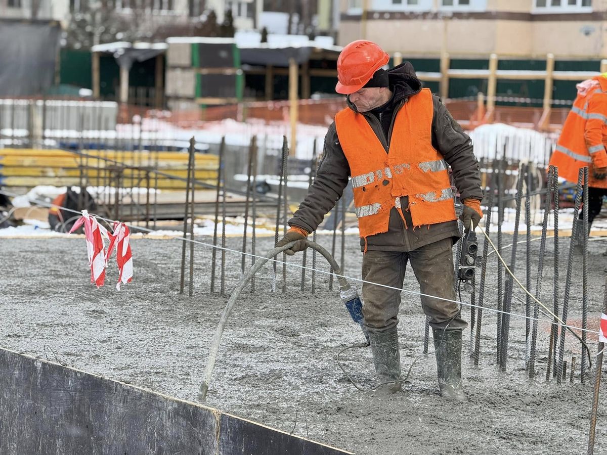 будівництво багатоповерхівки в Ірпені