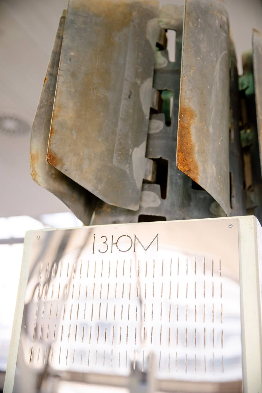 виставка Алея Незламних міст