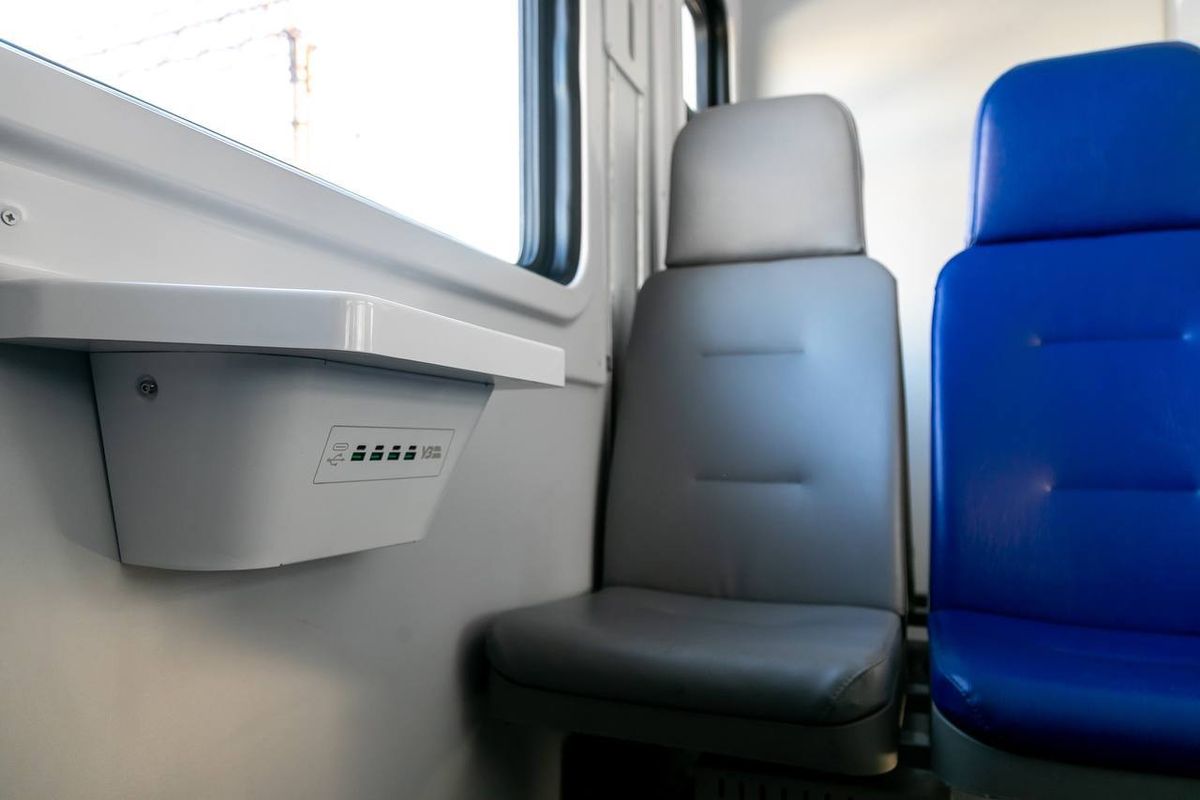 модернізована електричка