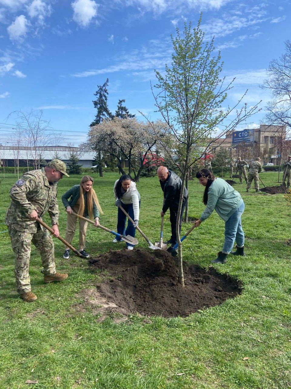 сквер ім. П.Горянського