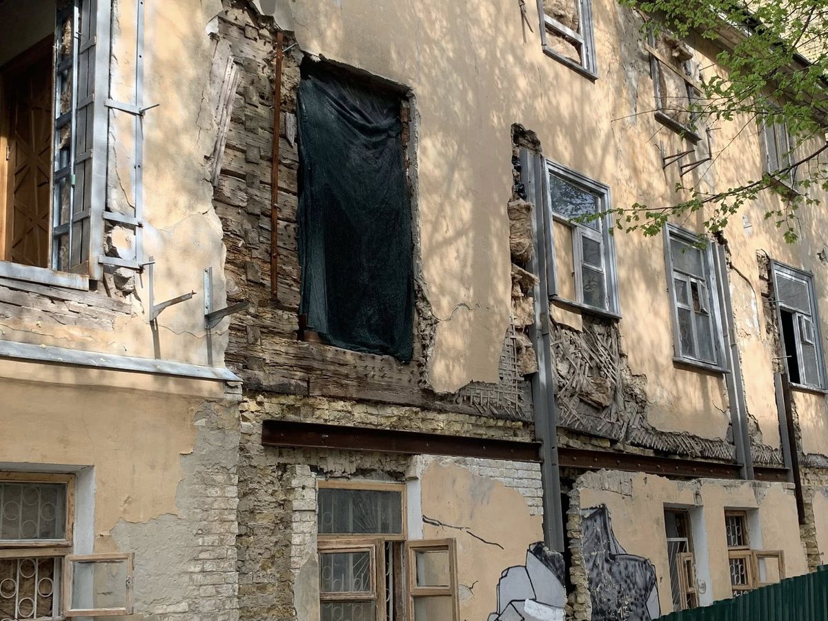 Будинок з хлібною лавкою