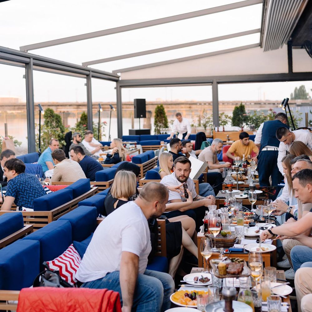 Веранда на Дніпрі