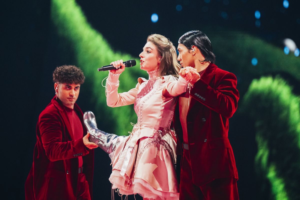 Люксембург / Лора Торн