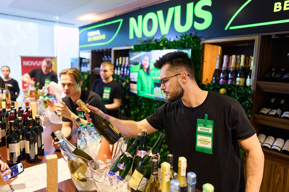 NOVUS