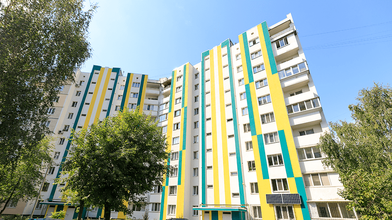 Пошкодження цивільної інфраструктури: скільки будинків відновили після атак РФ