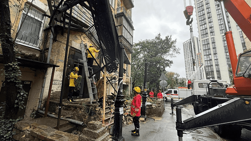 Піддашок будинку Евеліни Шмідт відремонтують