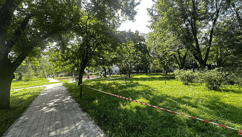 У Дніпровському районі сквер відремонтують 