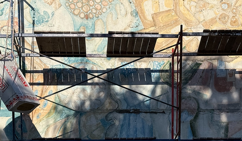 Загроза знищення мистецької спадщини через утеплення будівлі ліцею