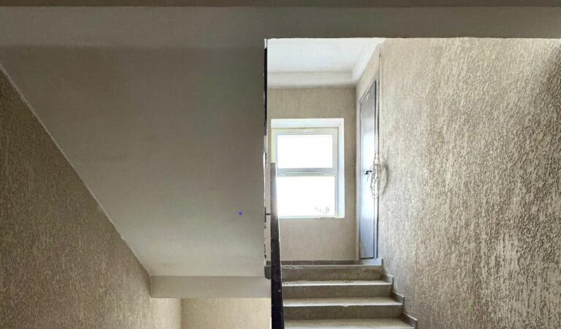 Ремонт будинку на вулиці Миру в Ірпені