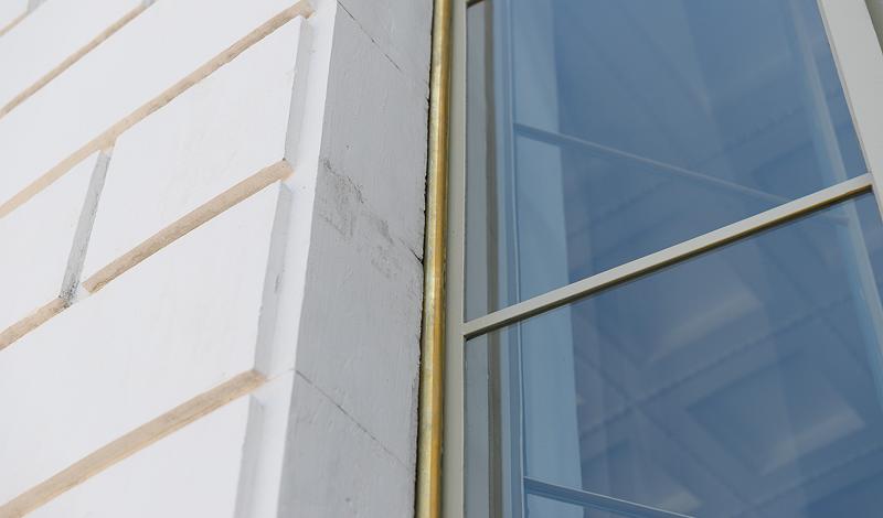 Будинок вчителя під час реставрації після атаки РФ