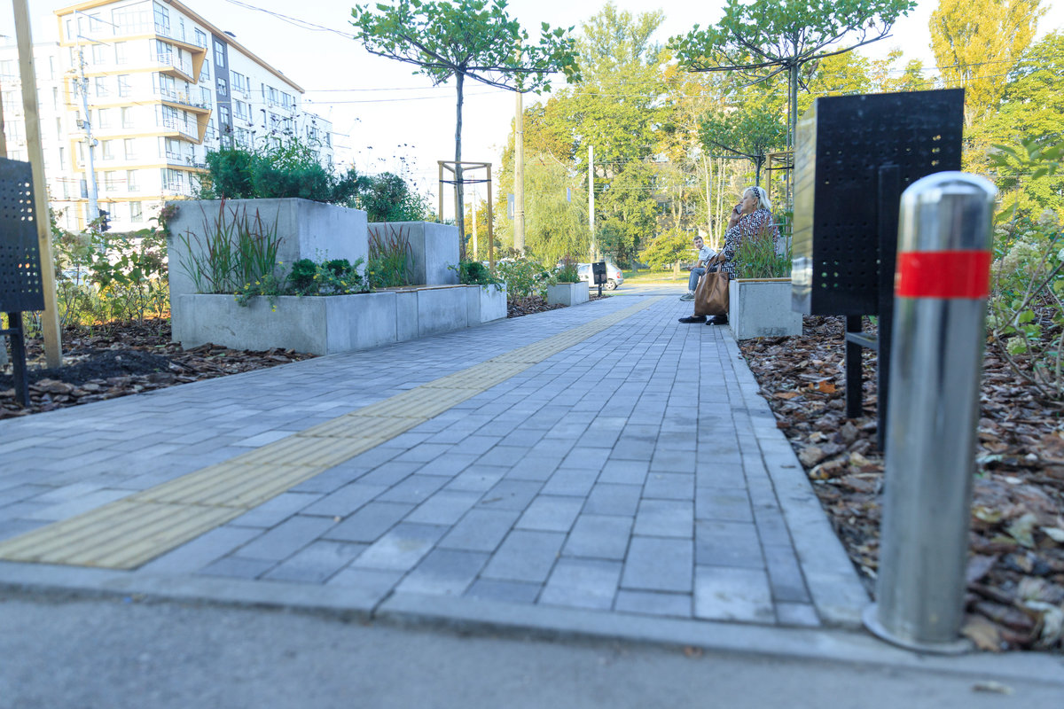 сквер на вулиці Івана Виговського