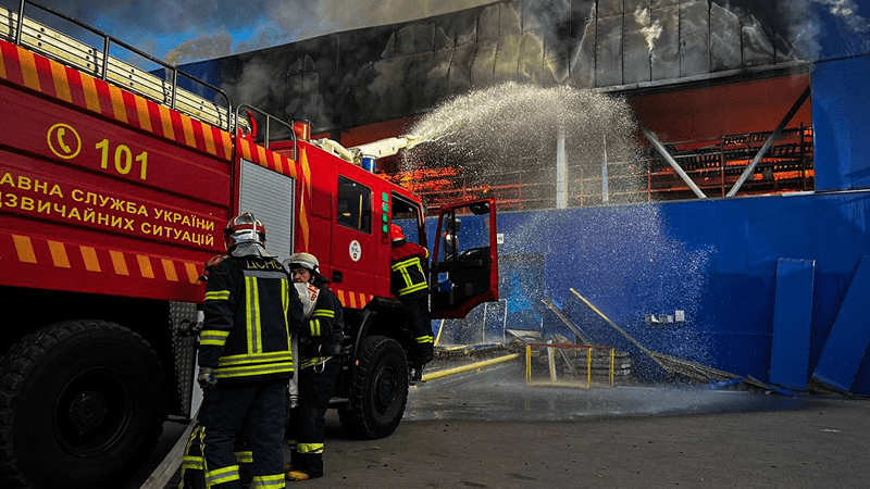 Наслідки атаки рф на Епіцентр у Київській області