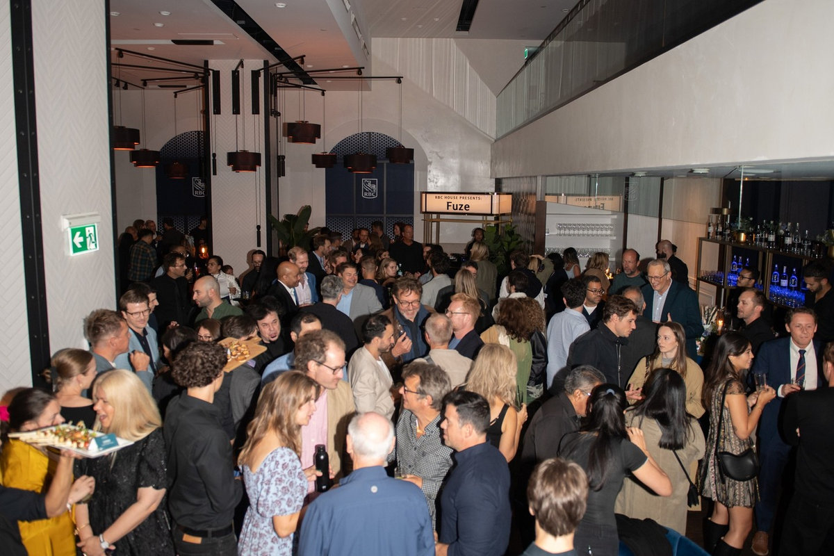 прем'єра фільму Бомба