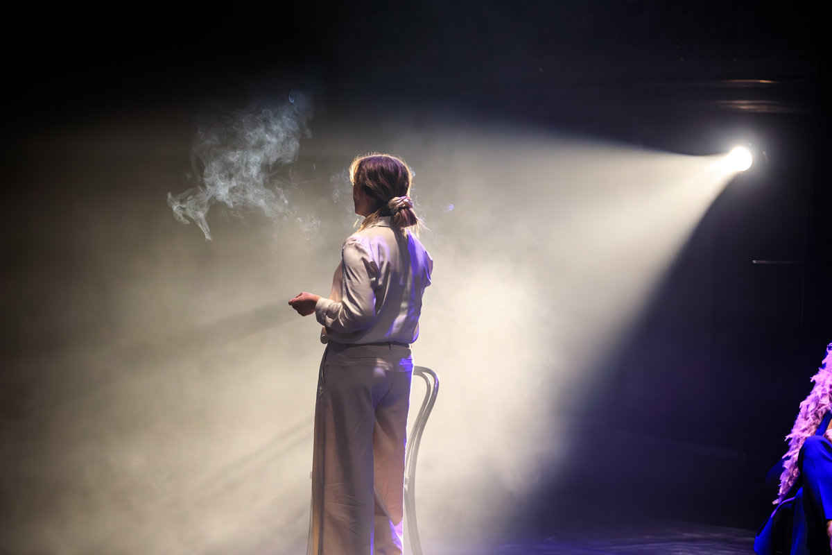 Олена Кравець