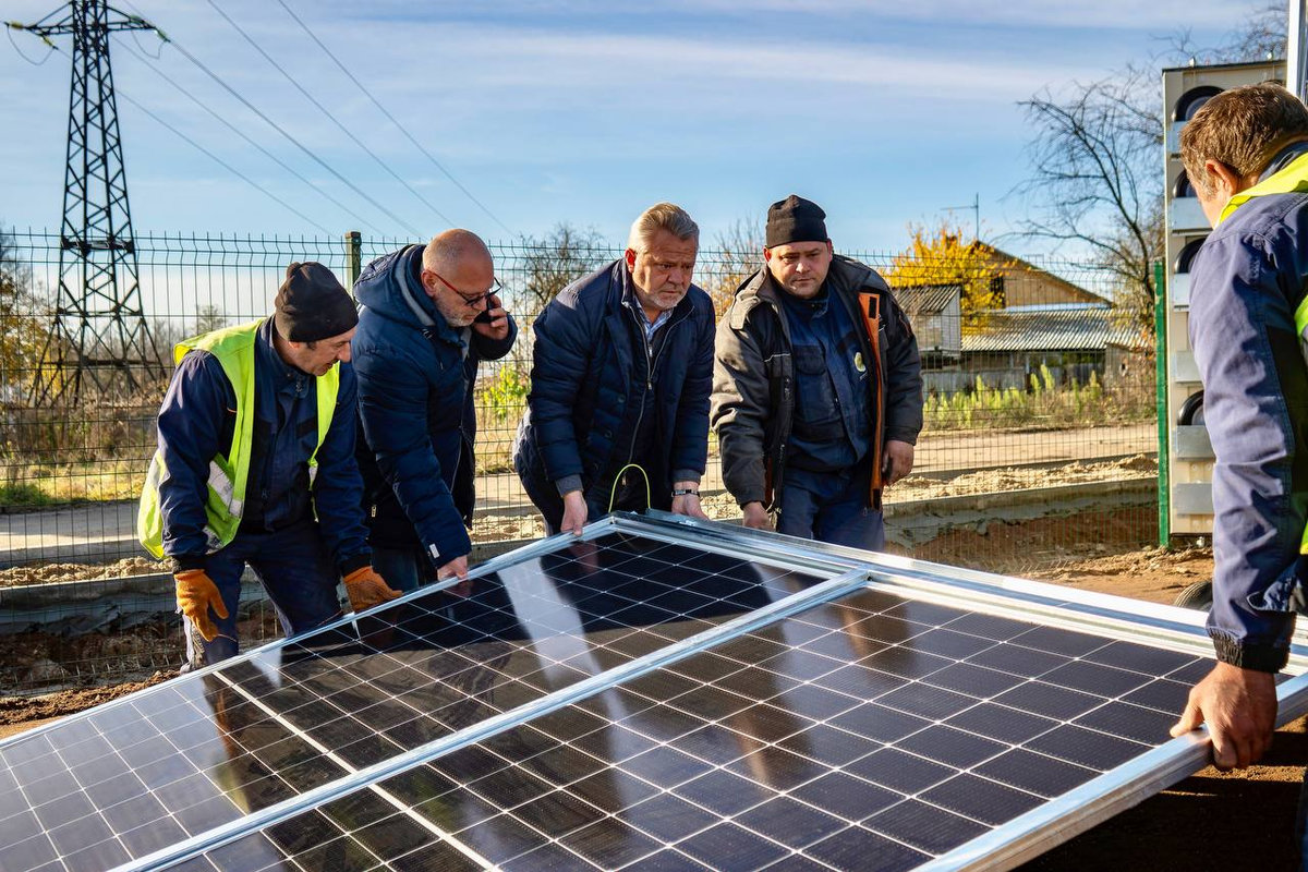 сонячні електростанції