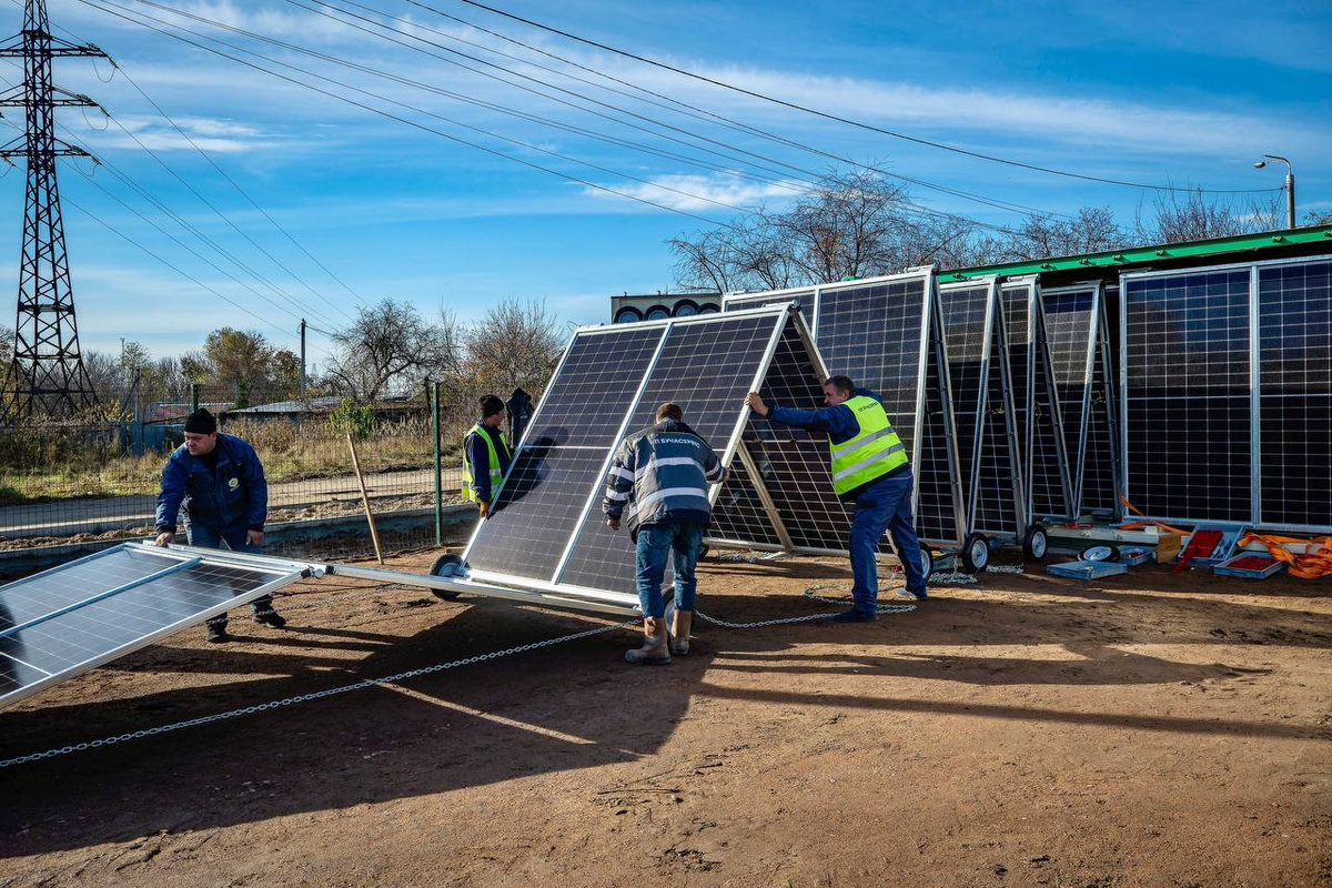 сонячні електростанції