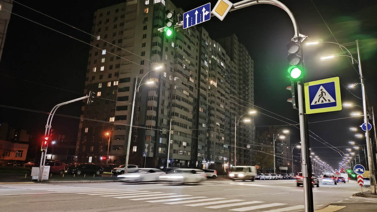 світлофор у Деснянському районі