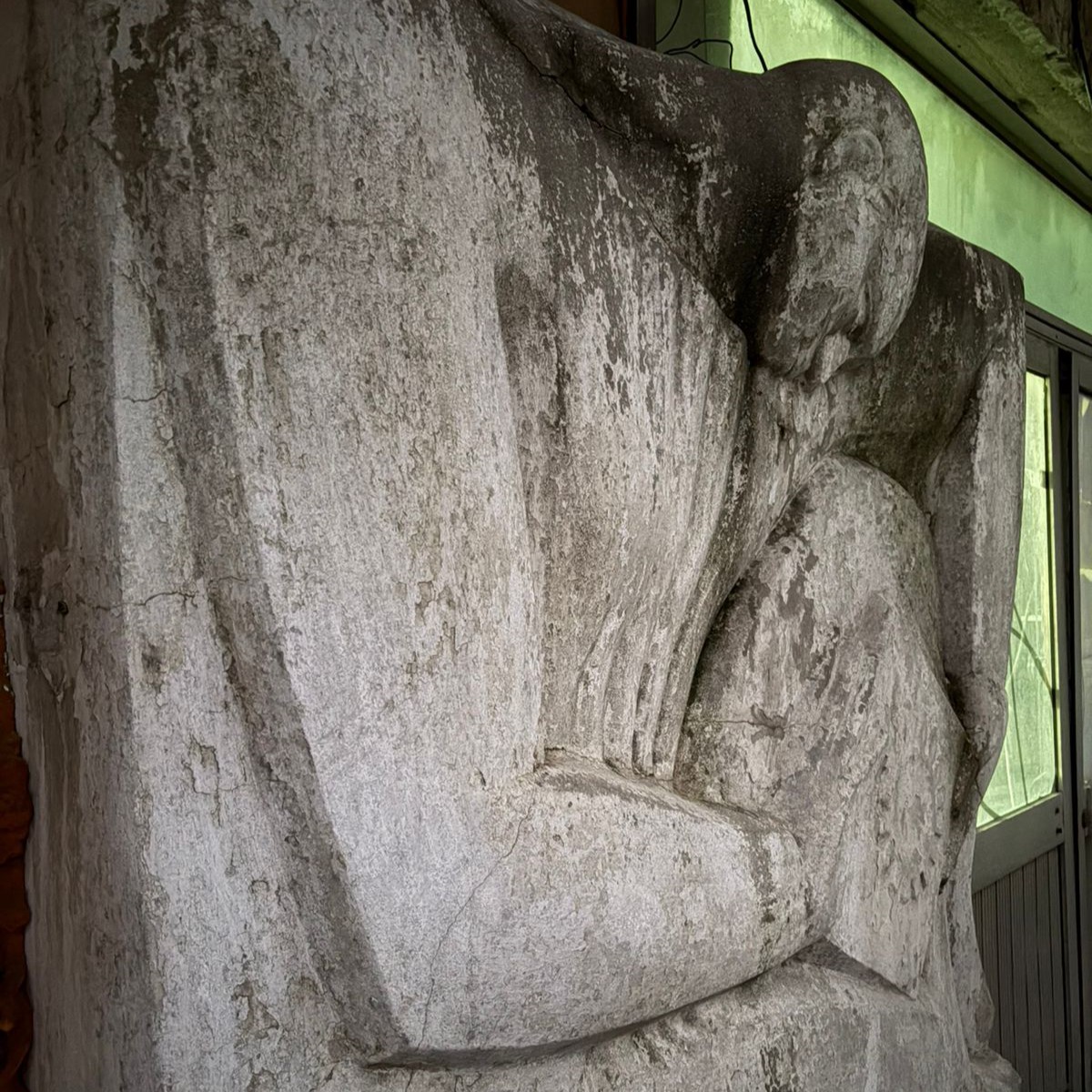 Літаюча тарілка на Либідській