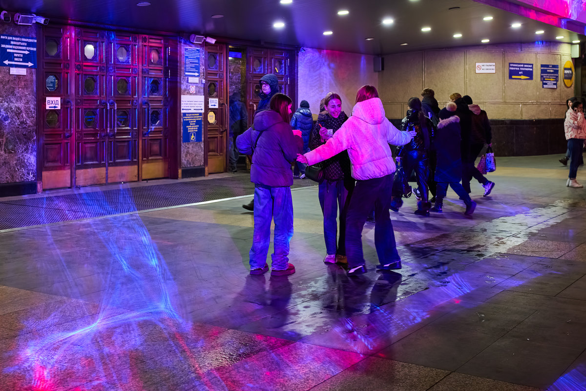 Поділись світлом