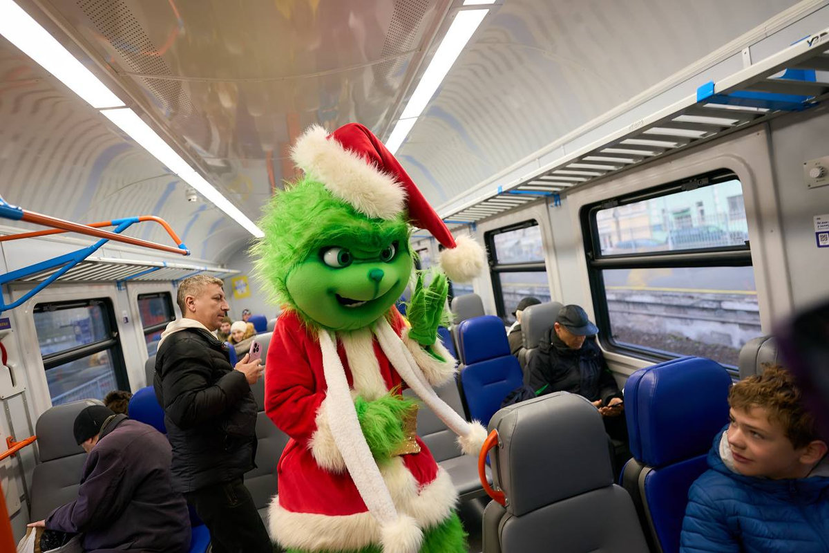 Грінч у київській електричці