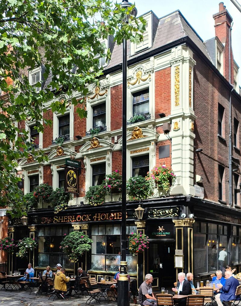 Скандал навколо Namelaka