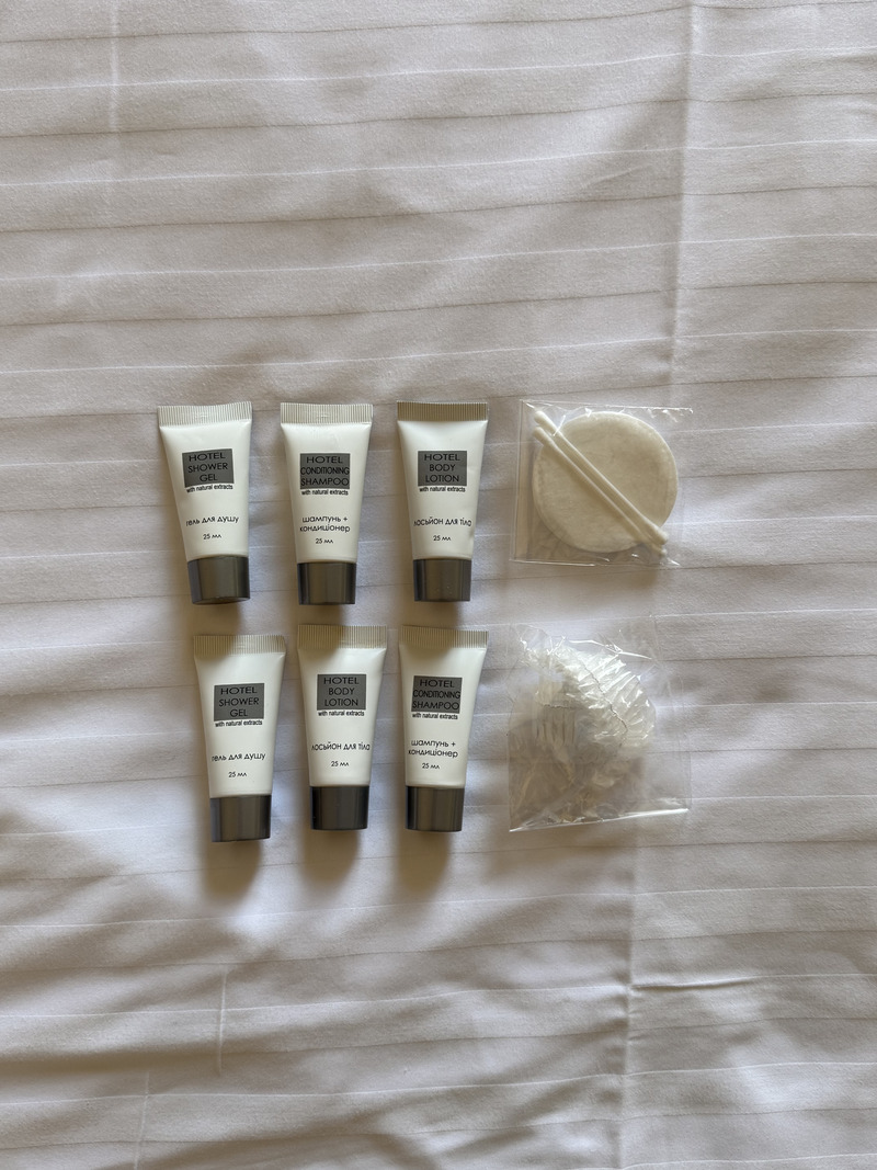 Готель Україна