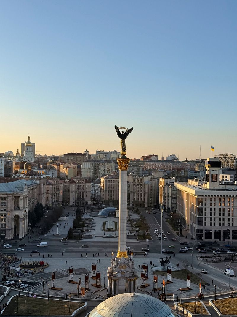 Готель Україна