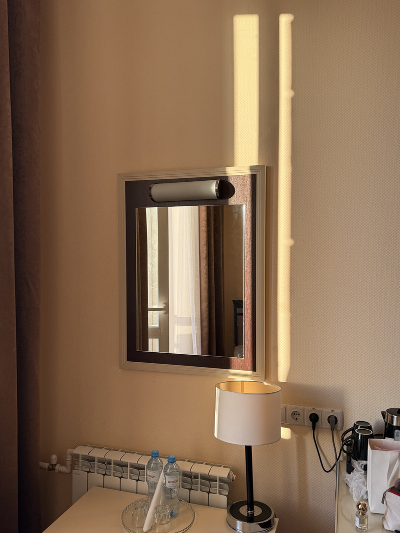 Готель Україна