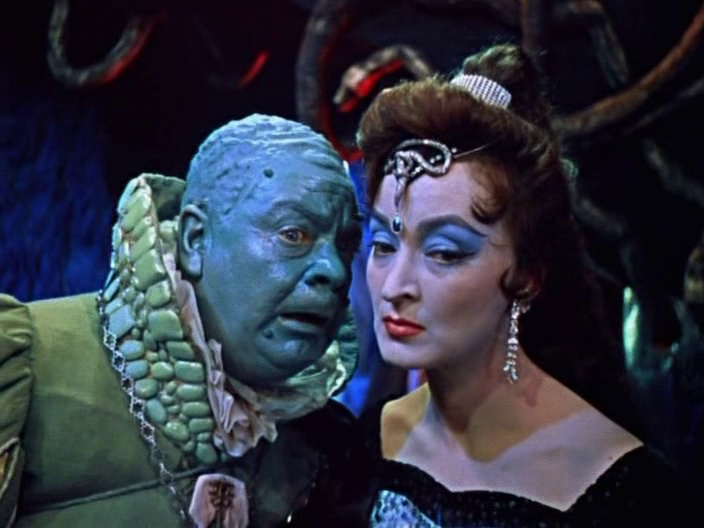 Лідія Вертинська у фільмі Королівство кривих дзеркал