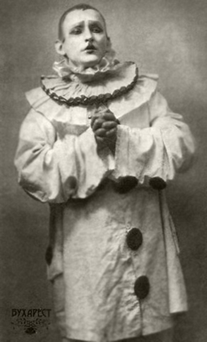 Олександр Вертинський в образі П'єро