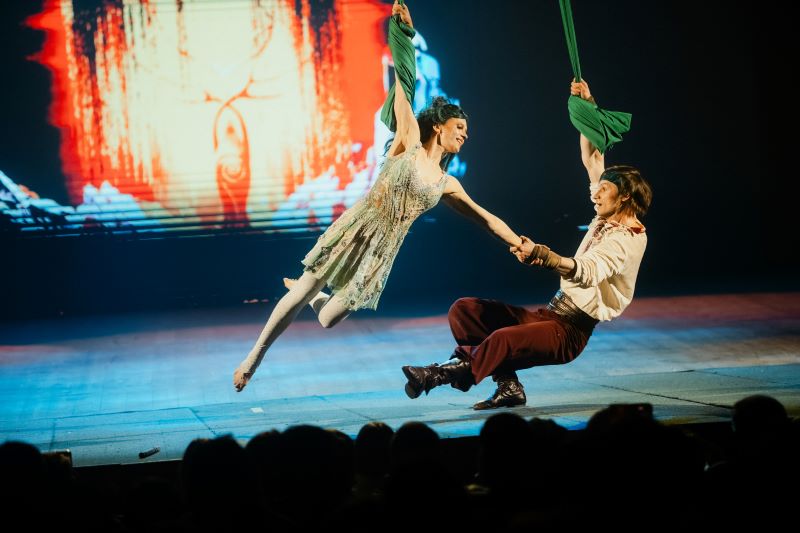 Циркове шоу Мавка