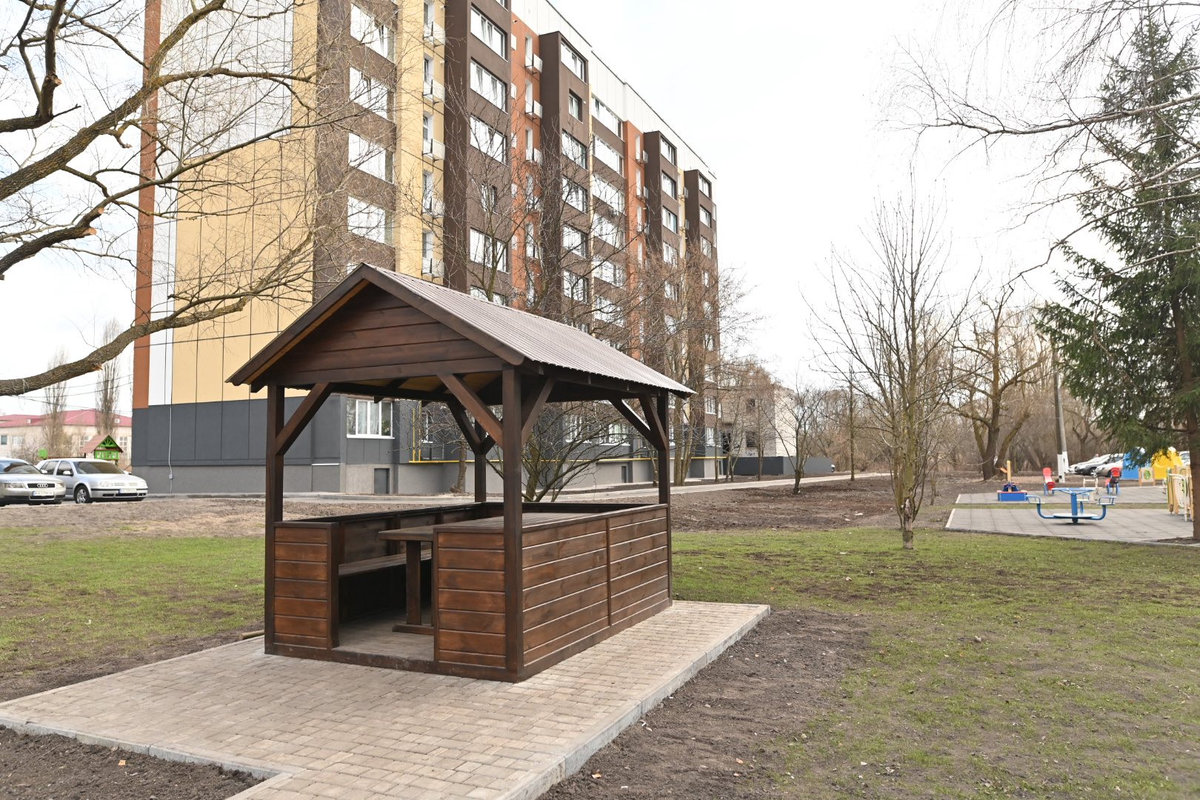 багатоповерхівка в Бородянці