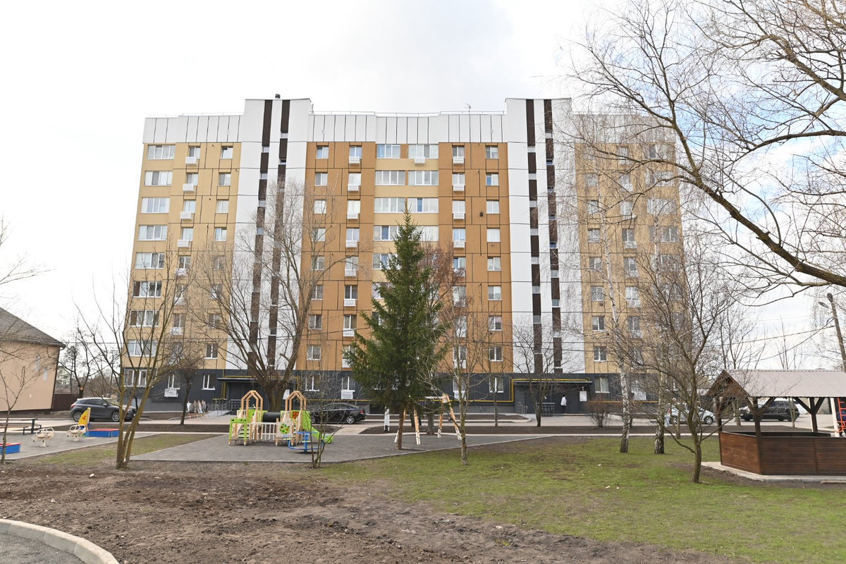 багатоповерхівка в Бородянці